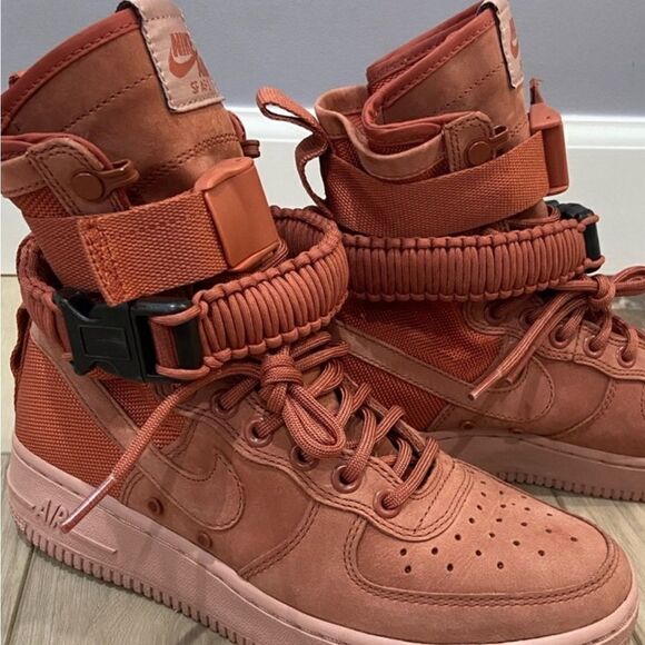 🔥🔥 NIKE AIR FORCE 1 SF  Women Size 8.5 - DUSTY PEACH 857872-202 - EUC - *Read* - Picture 16 of 16